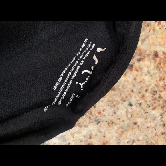 2 Unity woman’s tanks - Picture 6 of 6